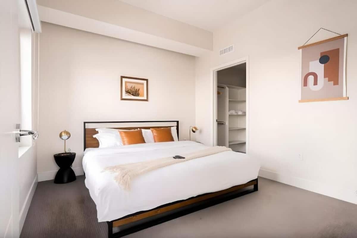 Appartamento, 1 camera da letto, vista montagna | Una scrivania, postazione laptop, ferro/asse da stiro, Wi-Fi gratuito