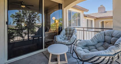 Cozy 2BR 2BA • Pool • Gym • Free Parking