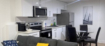 Serene 1-bedroom apartment in Edmonton with WiFi.