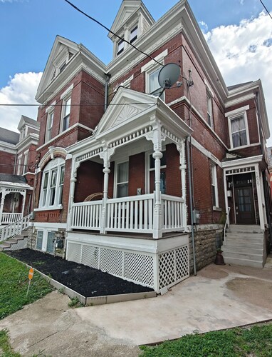 1805 luxury house on walnut hills