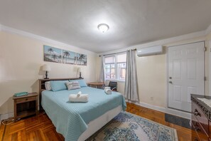 2 Schlafzimmer, Schreibtisch, Bügeleisen/Bügelbrett, kostenloses WLAN