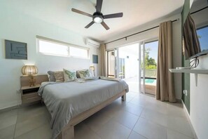 3 habitaciones, tabla de planchar con plancha, wifi y ropa de cama