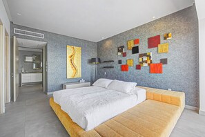 4 bedrooms, in-room safe, free WiFi, bed sheets - Gorgeous Beach-Front Apartment with Breathtaking Views of Puerto Vallarta's Bay (Puerto Vallarta)