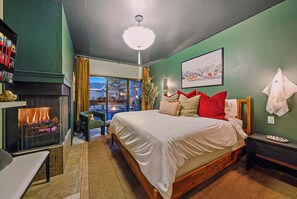 3 室のベッドルーム、デスク、アイロン / アイロン台、WiFi