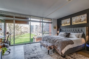 City view - 2115 Yeaman Place (Nashville)