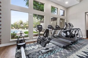 Fitness facility - Cozy 2BR/2BA Apartment • Pool • Gym • Free Parking (Scottsdale)