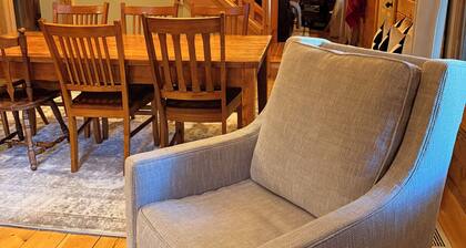 Luxury Cabin Near Sunday River - Sleeps 13, A/C, Hot Tub, 21' Gazebo, Generator