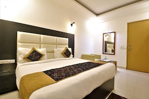 Deluxe Double Room | Free WiFi