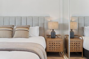 2 chambres, fer et planche à repasser, Wi-Fi, draps fournis