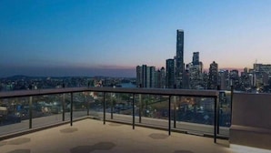 Property grounds - Amazing location, fabulous flat! (Fortitude Valley)