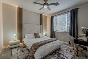 2 bedrooms, iron/ironing board, internet, bed sheets