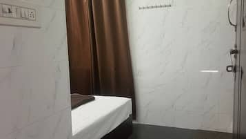 Habitación doble económica | Wifi gratis y ropa de cama