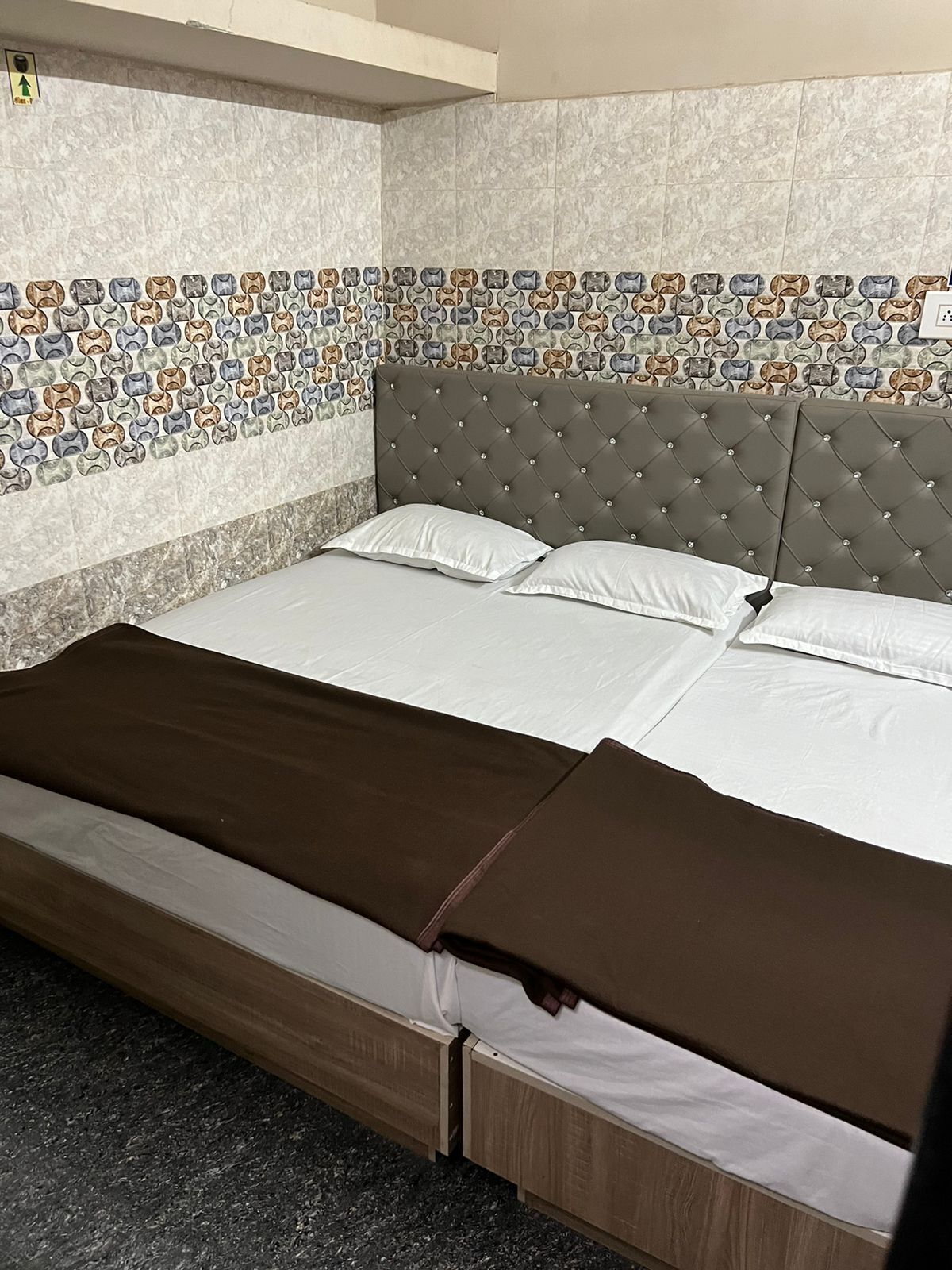 Economy Triple Room | Free WiFi