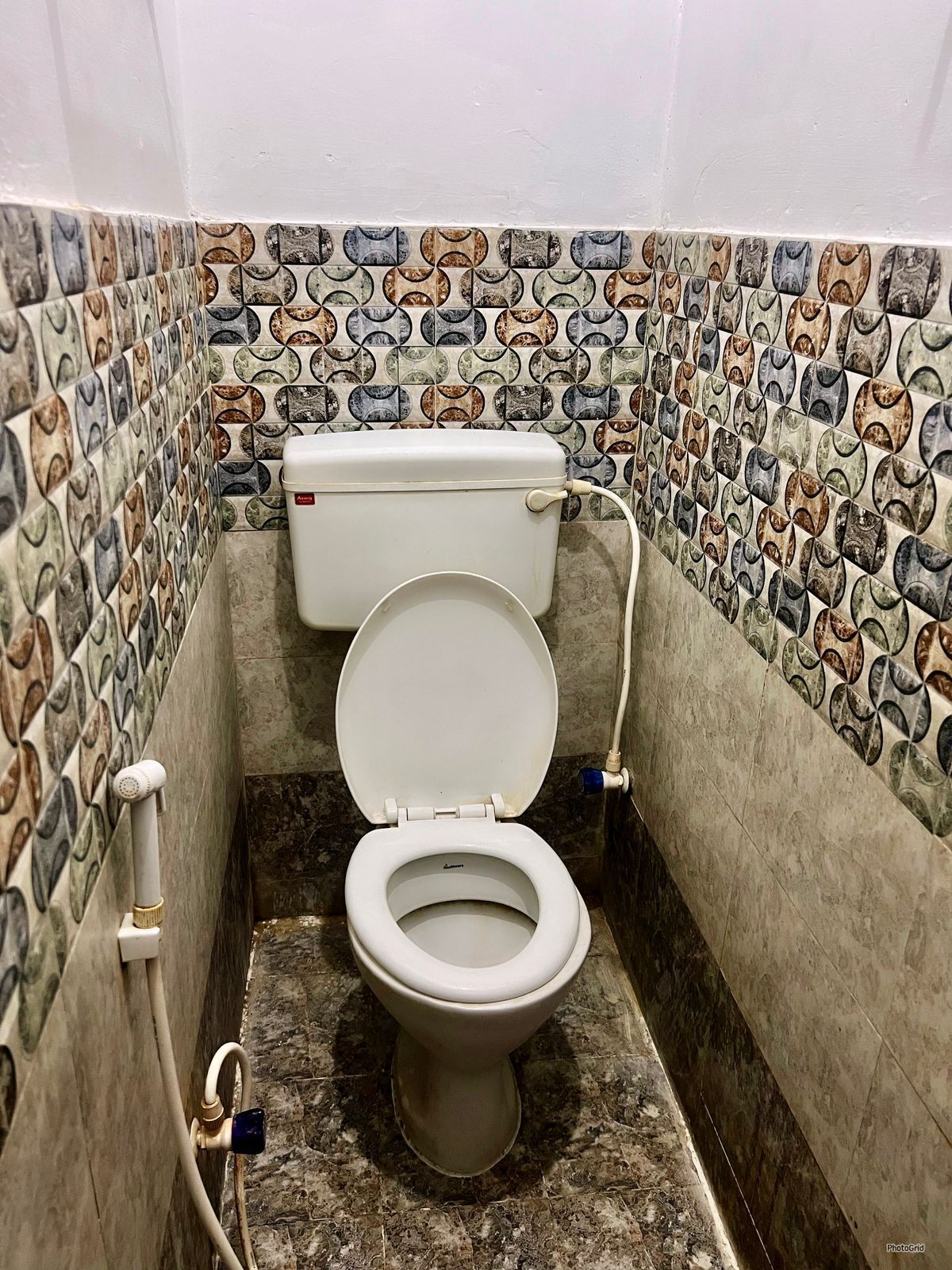 Economy Triple Room | Bathroom