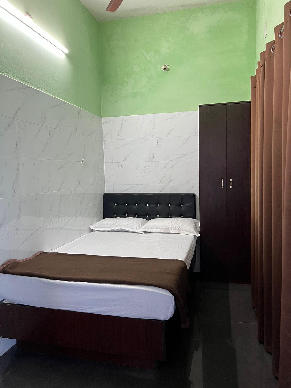 Basic Double Room | Free WiFi