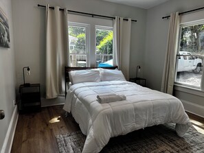 4 habitaciones, tabla de planchar con plancha y wifi gratis 