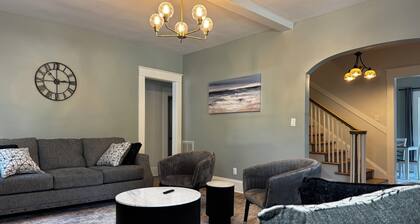 Cozy Modern Farmhouse Getaway