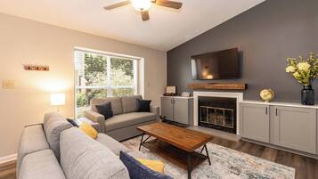 TV connectée, médiathèque, chaîne hi-fi