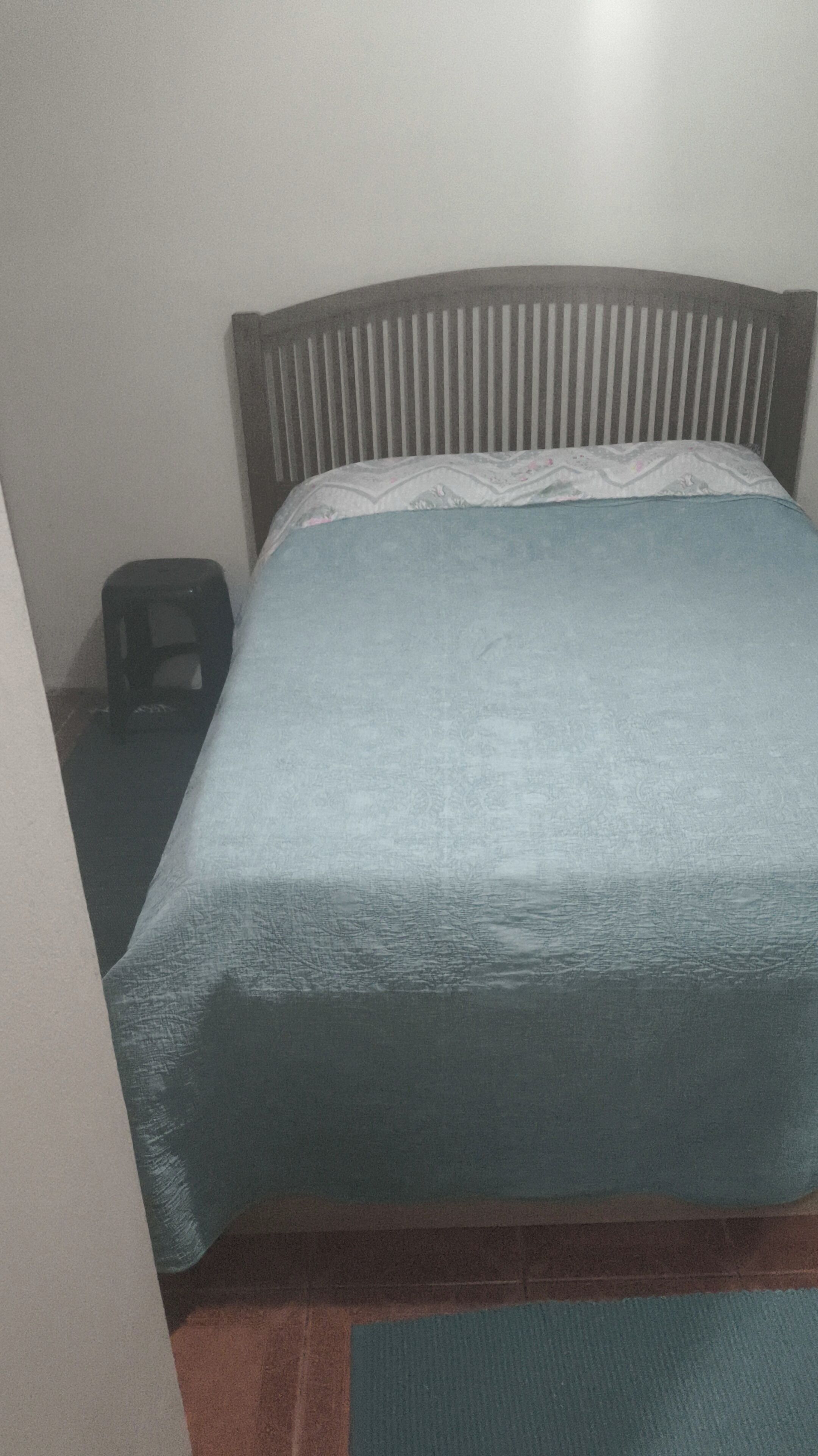 4 slaapkamers, een strijkplank/strijkijzer, internet, beddengoed