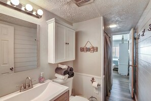 Towels, soap, toilet paper