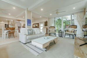 Een smart-tv en een dvd-speler