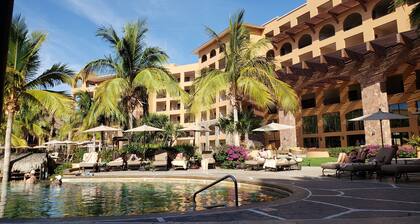 Golfer's paradise! 1-bedroom condo at the family-friendly, Villa Del Palmar,