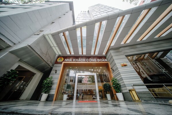 Front of property - NHA KHACH TONG LIEN DOAN (PHUONG BEN THANH)