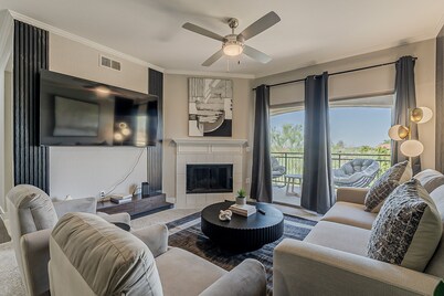 Scottsdale Getaway •2BR/2BA•Pool •Gym•Free Parking