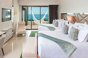 2 bedrooms, in-room safe, desk, iron/ironing board