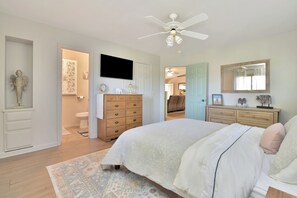 3 bedrooms, iron/ironing board, free WiFi