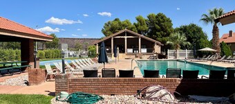 Charming 3-bedroom condo near Zion in peaceful St. George