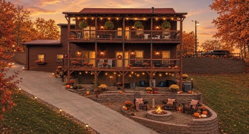 Lakefront covered dock sleeps 12