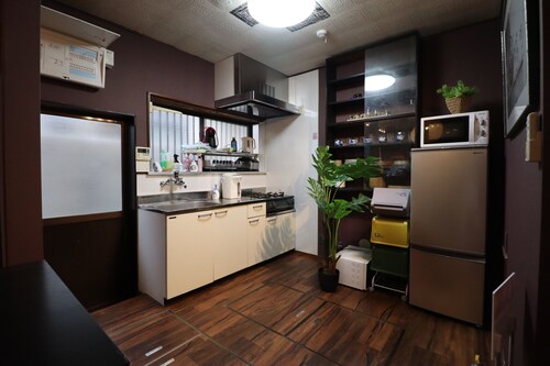 TraditionalJapanese Vacation house near to metro station, 4 bedroom Multiple bath