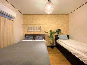 4 bedrooms, in-room safe, iron/ironing board, free WiFi