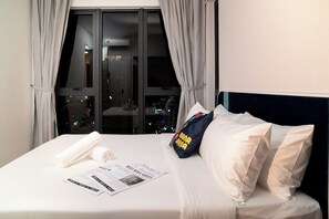Superior Suite, 2 Bedrooms | Desk, iron/ironing board, free WiFi, bed sheets - 22 Macalisterz George Town By Mana-Mana (George Town)