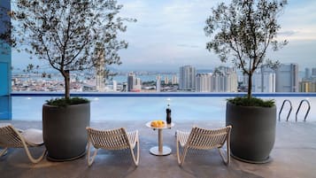 Kolam renang outdoor