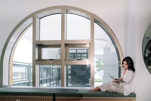 Business center - 22 Macalisterz George Town By Mana-Mana (George Town)