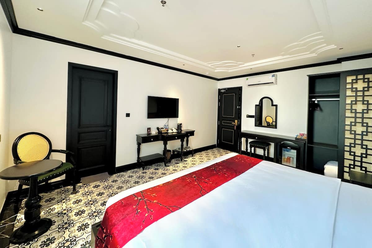 Habitación Deluxe con 1 cama doble o 2 individuales | Ropa de cama hipoalergénica y escritorio