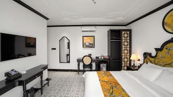 Ropa de cama hipoalergénica y escritorio