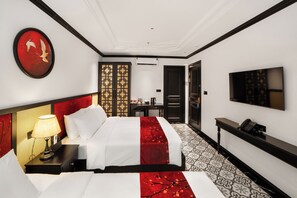 Family Triple Room, Non Smoking | Hypo-allergenic bedding, desk, laptop workspace, blackout drapes