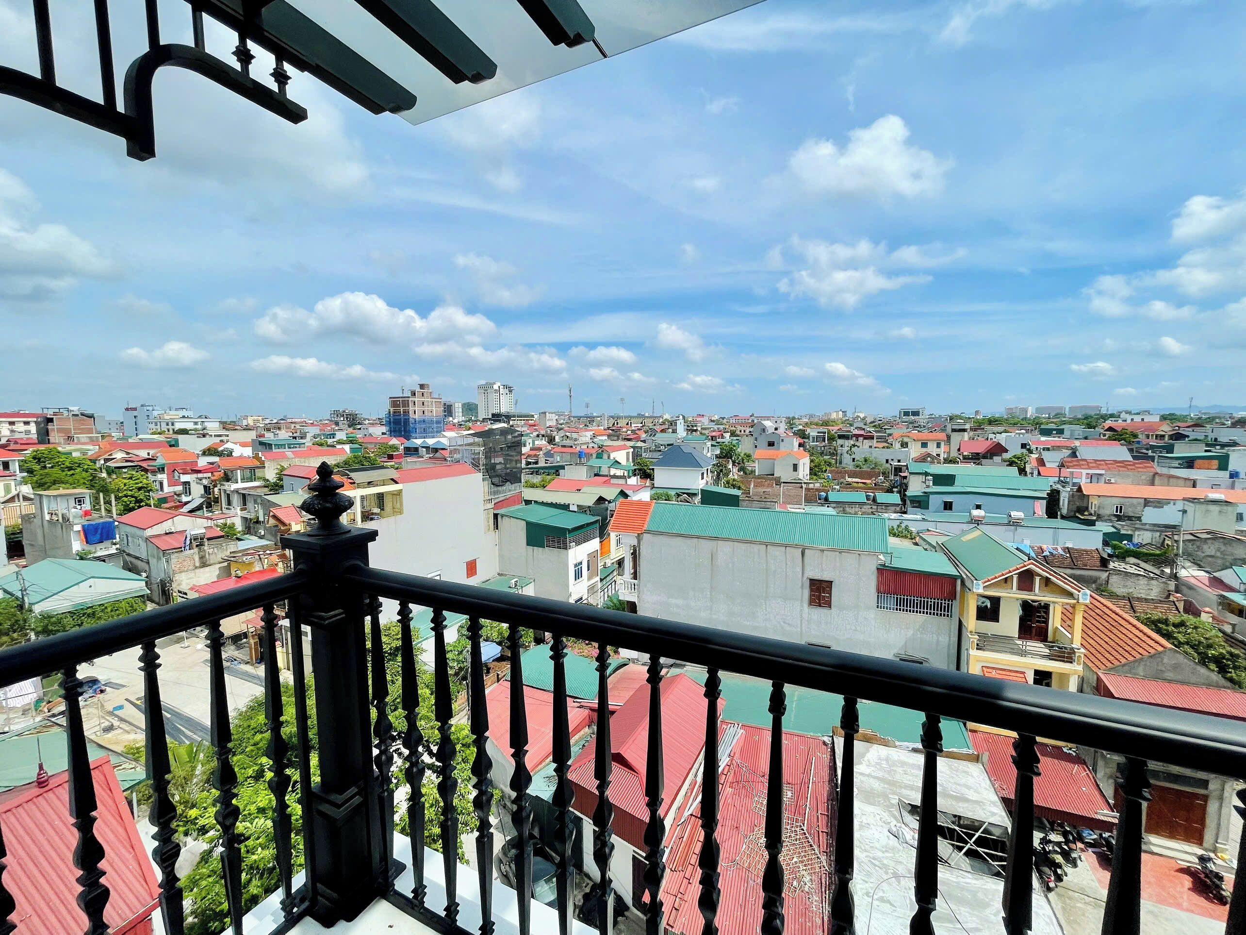 ห้องดีลักซ์ดับเบิล, ระเบียง, วิวเมือง | ระเบียง