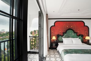 Doppia Luxury, balcone, vista lago | Biancheria da letto ipoallergenica, una scrivania, postazione laptop