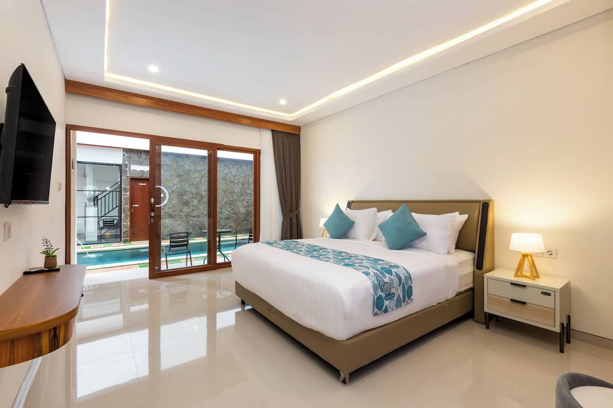 Deluxe Double Room, Balcony | Free WiFi