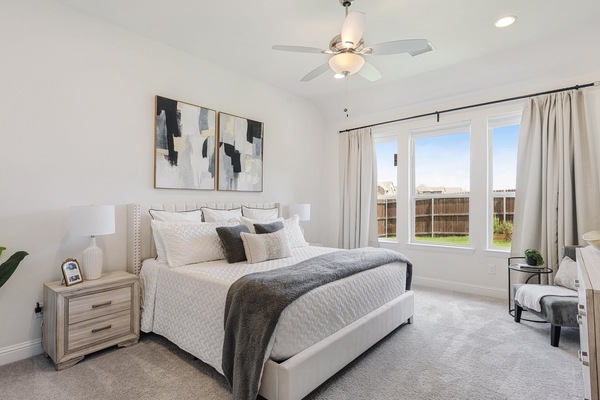 4 bedrooms, desk, iron/ironing board, free WiFi