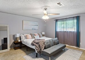 3 quartos, ferros/tábuas de passar roupa, Wi-Fi, roupa de cama