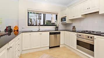 Microwave, oven, stovetop, dishwasher