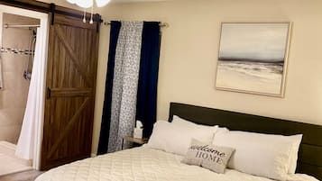 3 bedrooms, iron/ironing board, WiFi, bed sheets