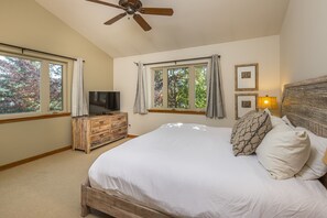 3 bedrooms, free WiFi, bed sheets