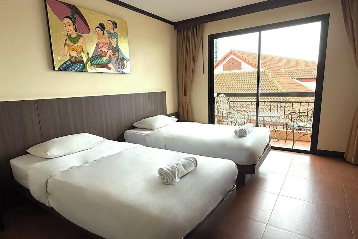 Superior Double or Twin Room, City View | In-room safe, blackout drapes, soundproofing, free WiFi