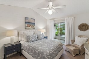 2 bedrooms, iron/ironing board, free WiFi, bed sheets - Lakefront / Dog Friendly! (Brunswick)